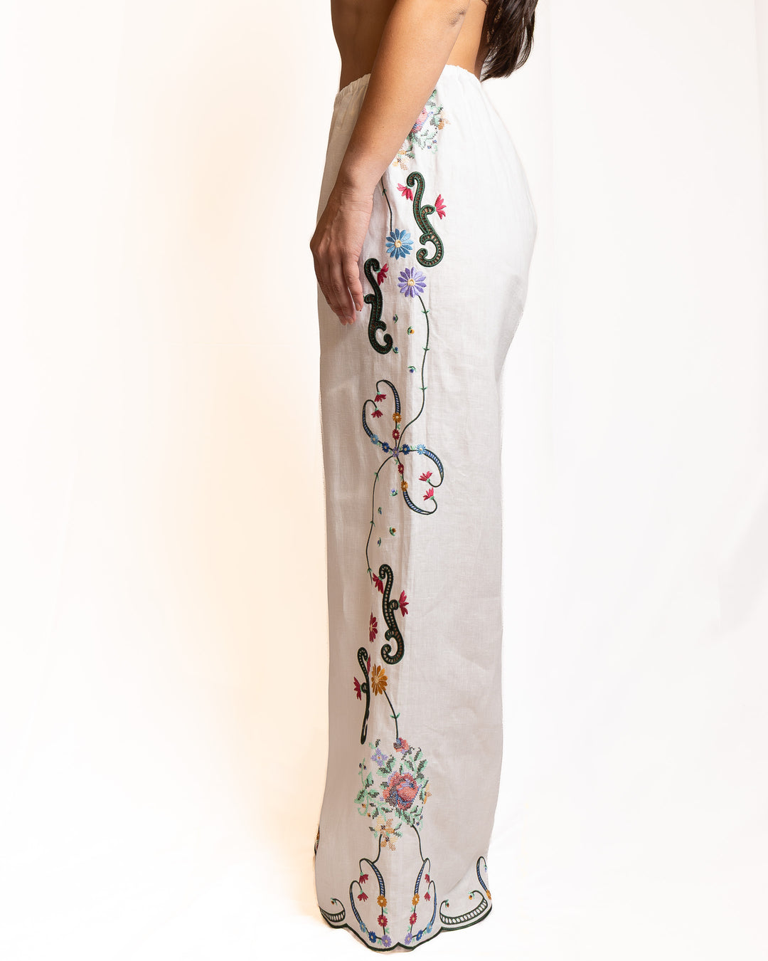 Linen Wide-Leg Pants in White by Me 369 - MODA39