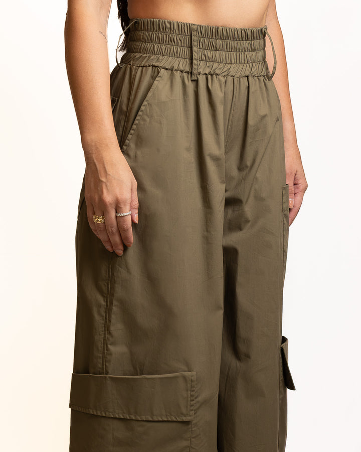Cotton Pants in Military Green by Souvenir Clubbing - MODA39