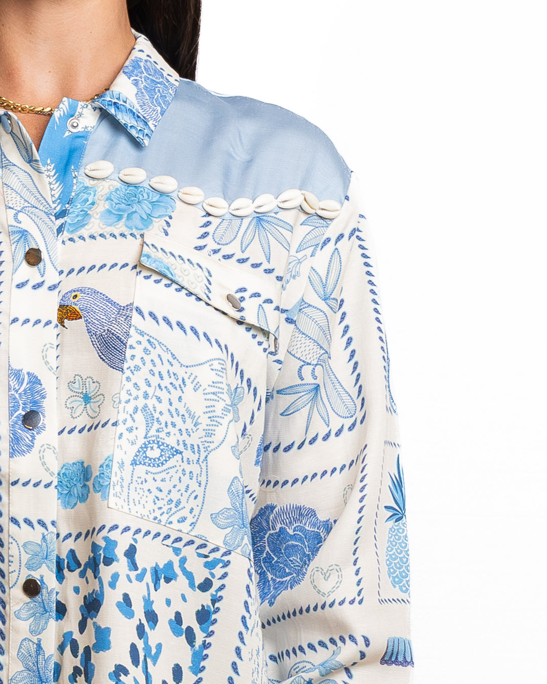 Tencel-Blend Shirt in Light Blue & White by Wild - MODA39
