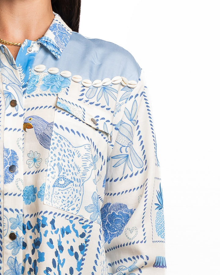 Tencel-Blend Shirt in Light Blue &amp; White by Wild - MODA39
